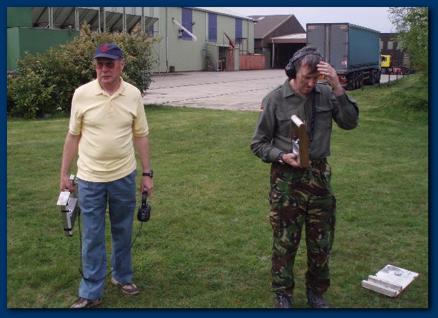 600x429 pixels (136K)